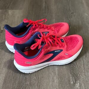 Brooks Women's Athletic Shoes in Pink and Navy
